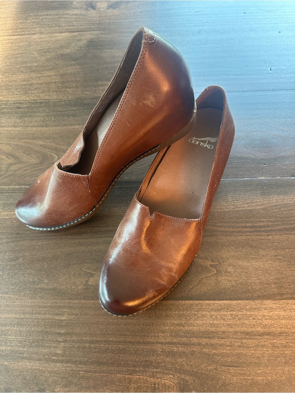 Dansko Women’s Brown Leather Scoop-Toe Heels